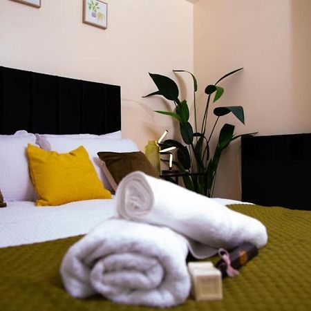 The Green Lodge Edmonton Ngoại thất bức ảnh