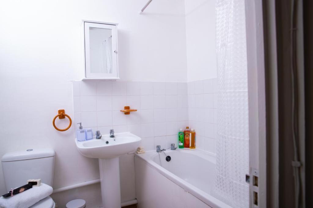 The Green Lodge Edmonton Ngoại thất bức ảnh